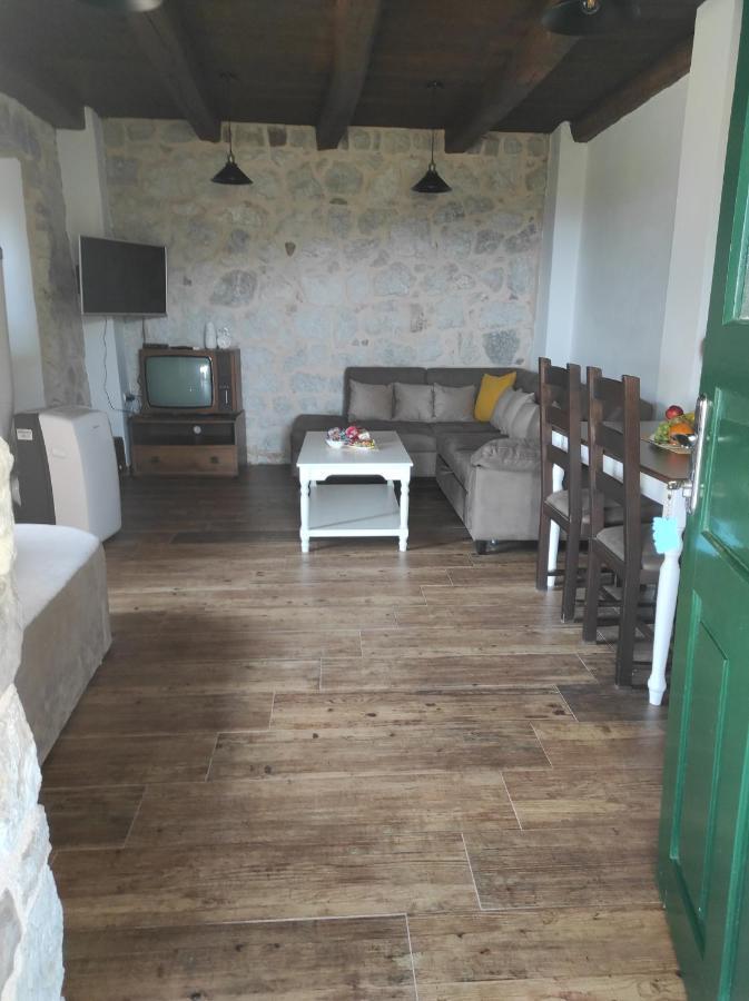 Willa Rustic Stone House Bar Zewnętrze zdjęcie